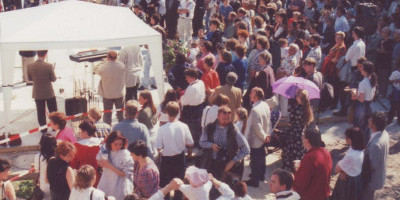 1998 Grundsteinlegung 2